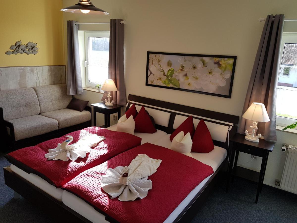 Landhotel Pathes Hof Volkenshagen Kültér fotó