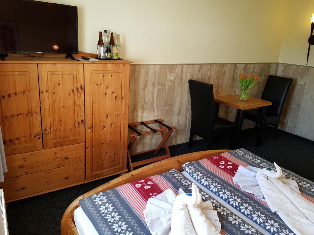 Landhotel Pathes Hof Volkenshagen Kültér fotó