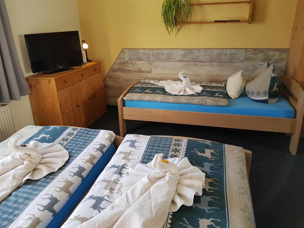 Landhotel Pathes Hof Volkenshagen Kültér fotó