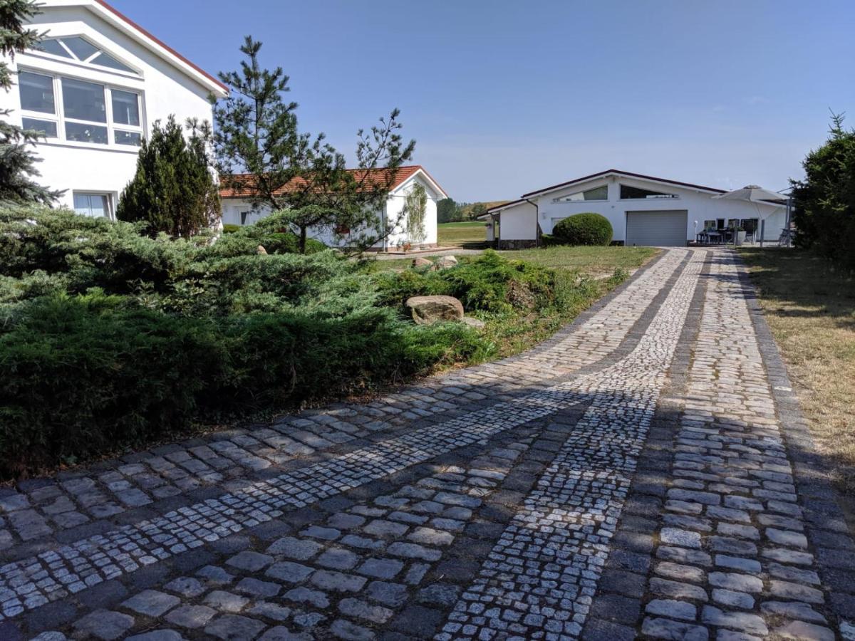 Landhotel Pathes Hof Volkenshagen Kültér fotó